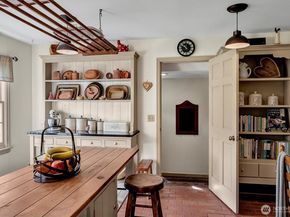 14707 Bear Creek Lane NE, Woodinville WA 98077