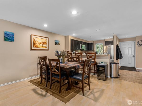15809 Waynita Way NE G204, Bothell WA 98011