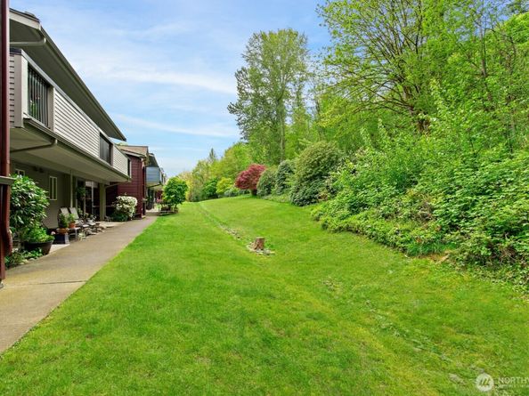 15809 Waynita Way NE G204, Bothell WA 98011