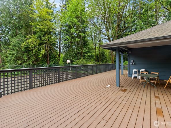 15809 Waynita Way NE G204, Bothell WA 98011