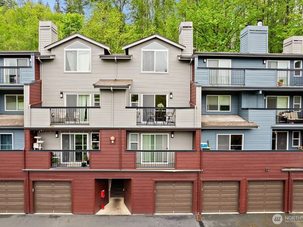 15809 Waynita Way NE G204, Bothell WA 98011