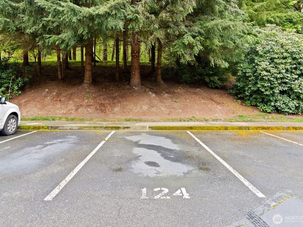 15809 Waynita Way NE G204, Bothell WA 98011