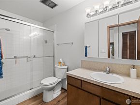8516 196th Street SW 311, Edmonds WA 98026