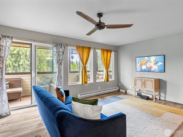 8516 196th Street SW 311, Edmonds WA 98026