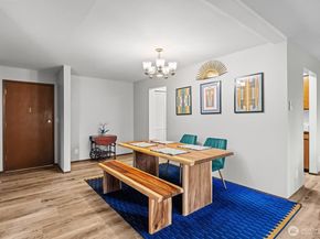 8516 196th Street SW 311, Edmonds WA 98026