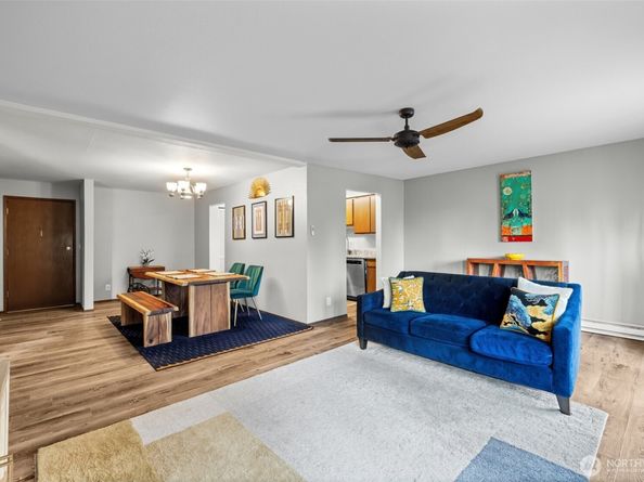 8516 196th Street SW 311, Edmonds WA 98026