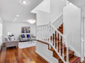 1734 Ilwaco Avenue NE, Renton WA 98059