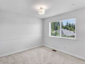 1734 Ilwaco Avenue NE, Renton WA 98059