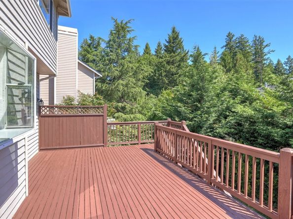 1734 Ilwaco Avenue NE, Renton WA 98059