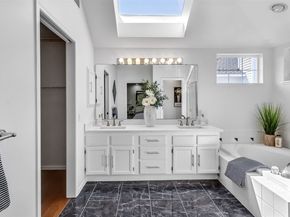 1734 Ilwaco Avenue NE, Renton WA 98059