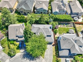 1734 Ilwaco Avenue NE, Renton WA 98059