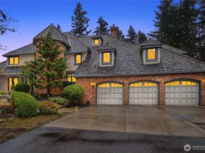 3240 126th Avenue NE, Bellevue WA 98005