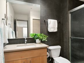 2015 Terry Avenue 416, Seattle WA 98121