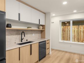 14035 Densmore Avenue N, Seattle WA 98133