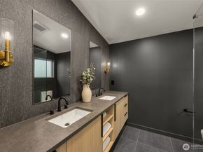 14035 Densmore Avenue N, Seattle WA 98133