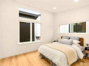 14035 Densmore Avenue N, Seattle WA 98133