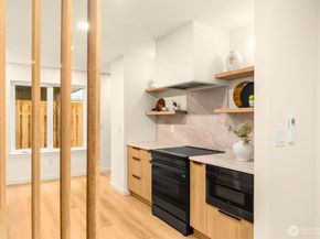 14035 Densmore Avenue N, Seattle WA 98133