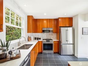 603 38th Avenue, Seattle WA 98122