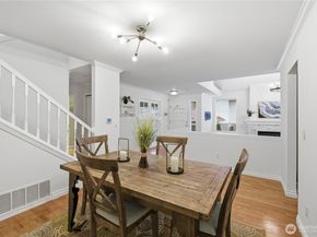 2000 Village Green Drive 16, Mill Creek WA 98012
