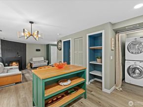 12716 NE 120th Street H7, Kirkland WA 98034