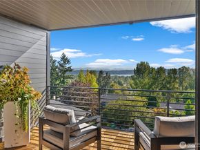 6917 57th Avenue NE, Seattle WA 98115