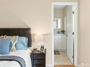 10128 NE 63rd Street, Kirkland WA 98033
