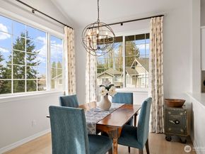 18560 NE 57th Street, Redmond WA 98052