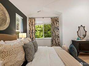 18560 NE 57th Street, Redmond WA 98052