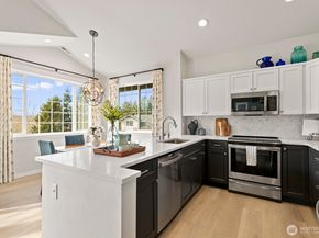 18560 NE 57th Street, Redmond WA 98052