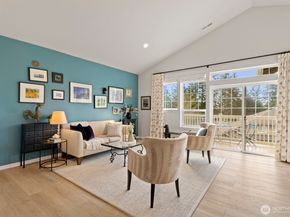 18560 NE 57th Street, Redmond WA 98052