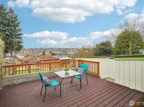 3216 24th Avenue W, Seattle WA 98199
