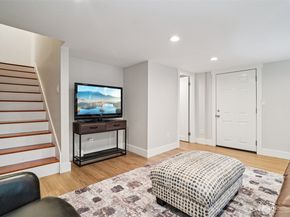 3216 24th Avenue W, Seattle WA 98199