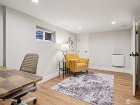 3216 24th Avenue W, Seattle WA 98199