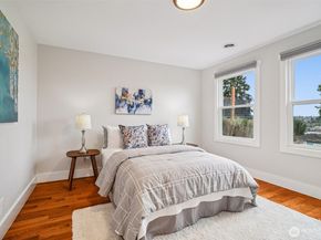 3216 24th Avenue W, Seattle WA 98199