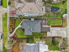 3216 24th Avenue W, Seattle WA 98199