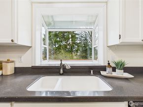 19975 Stavanger Place NE, Poulsbo WA 98370