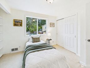 19975 Stavanger Place NE, Poulsbo WA 98370