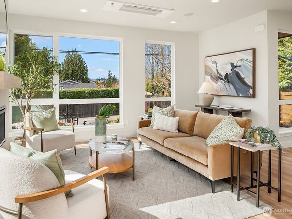 1506 6th Street W, Kirkland WA 98033