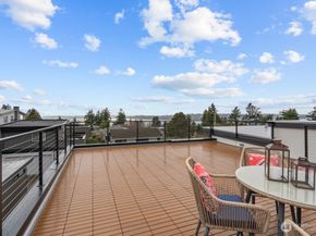 1506 6th Street W, Kirkland WA 98033