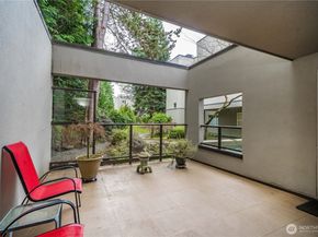 11122 NE 41st Drive 31, Kirkland WA 98033