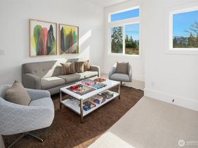 16544 SE 28th Street, Bellevue WA 98008