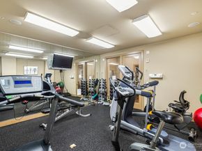 1760 N Northlake Way 521, Seattle WA 98103