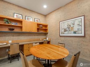 1760 N Northlake Way 521, Seattle WA 98103