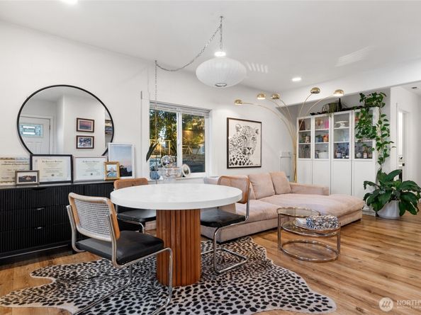 721 N 88th Street, Seattle WA 98103