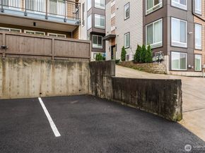 1965 12th Avenue W 101, Seattle WA 98119