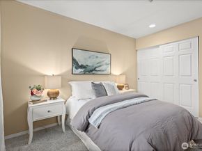 2325 Harbor Avenue SW B1, Seattle WA 98126