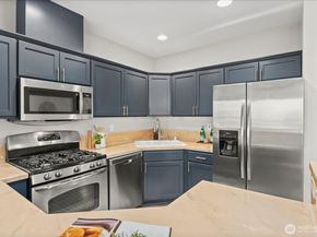 2325 Harbor Avenue SW B1, Seattle WA 98126