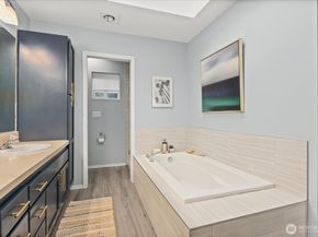 2325 Harbor Avenue SW B1, Seattle WA 98126