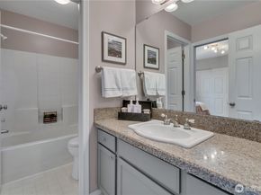 5304 Nathan Loop SE, Auburn WA 98092