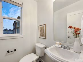 7909 229th Place SW B, Edmonds WA 98026